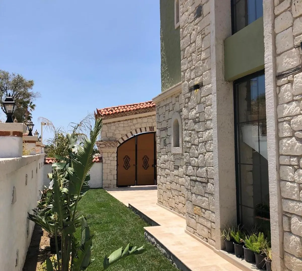 Sevilay Hanim Otel Çeşme Hotel